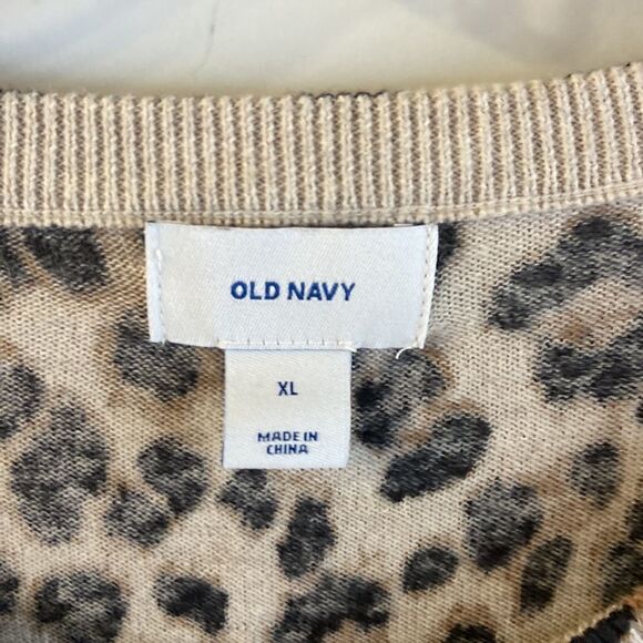 COPY - Old navy thin button down sweater animal print Xl - Picture 2 of 6